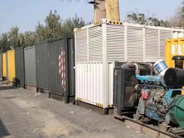 元氏200KW柴油发电机机组每小时油耗是多少？